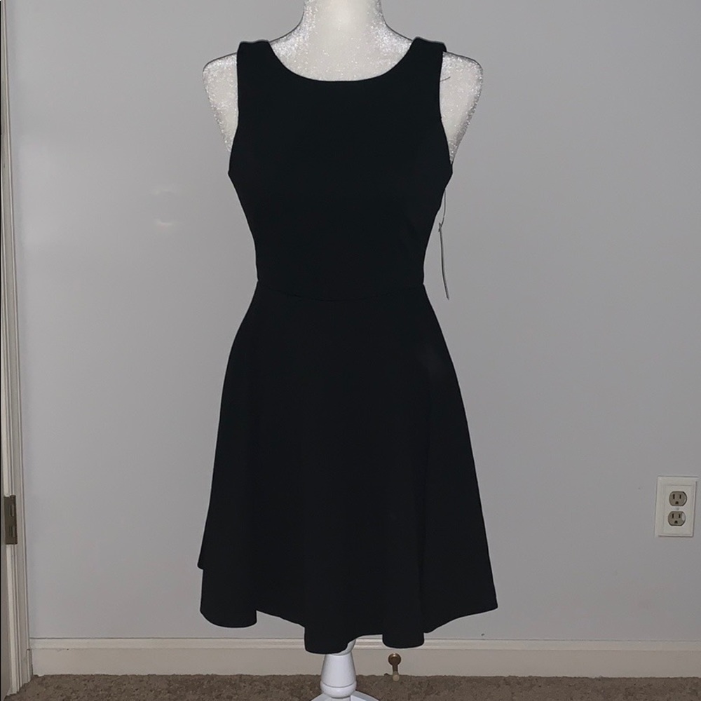 Lulus Dress —— NEW WITH TAGS